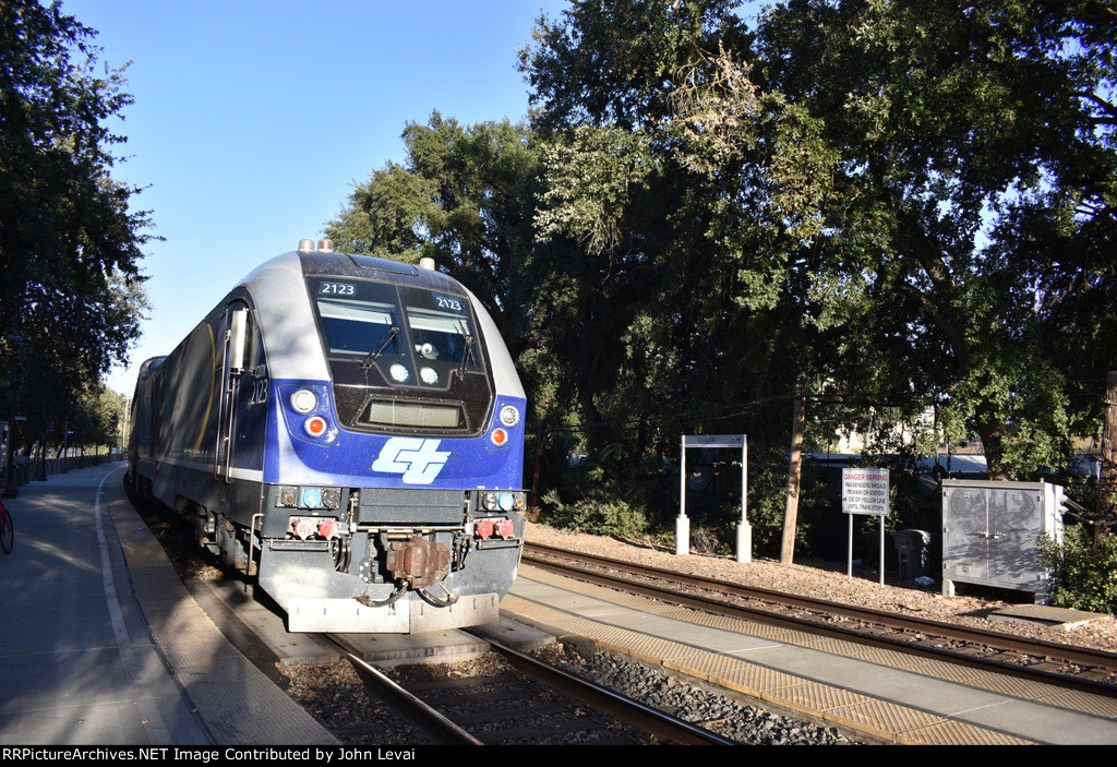 Amtrak CC Train # 745 arriving